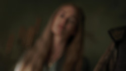 extant_GameOfThrones_1x06-AGoldenCrown_0031