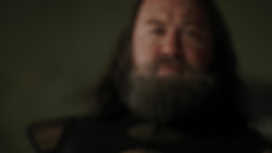 extant_GameOfThrones_1x06-AGoldenCrown_0040