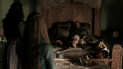 extant_GameOfThrones_1x06-AGoldenCrown_0097