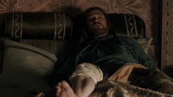 extant_GameOfThrones_1x06-AGoldenCrown_0104