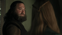 extant_GameOfThrones_1x06-AGoldenCrown_0150