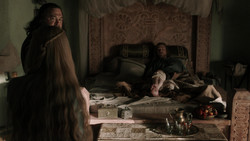 extant_GameOfThrones_1x06-AGoldenCrown_0162