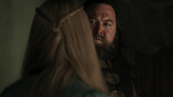 extant_GameOfThrones_1x06-AGoldenCrown_0179