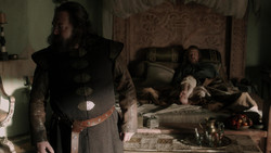 extant_GameOfThrones_1x06-AGoldenCrown_0203