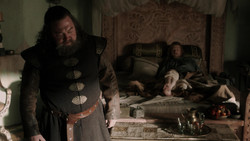 extant_GameOfThrones_1x06-AGoldenCrown_0206