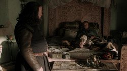 extant_GameOfThrones_1x06-AGoldenCrown_0208