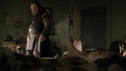 extant_GameOfThrones_1x06-AGoldenCrown_0220