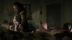 extant_GameOfThrones_1x06-AGoldenCrown_0221