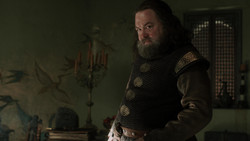 extant_GameOfThrones_1x06-AGoldenCrown_0233