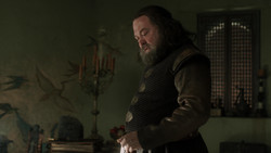 extant_GameOfThrones_1x06-AGoldenCrown_0234