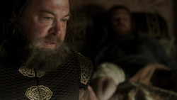 extant_GameOfThrones_1x06-AGoldenCrown_0239