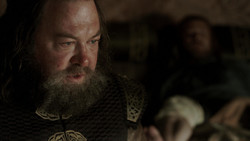 extant_GameOfThrones_1x06-AGoldenCrown_0242
