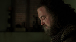 extant_GameOfThrones_1x06-AGoldenCrown_0288