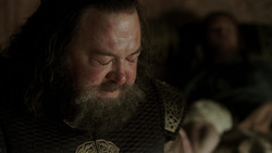 extant_GameOfThrones_1x06-AGoldenCrown_0294