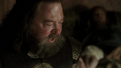 extant_GameOfThrones_1x06-AGoldenCrown_0297