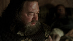extant_GameOfThrones_1x06-AGoldenCrown_0305