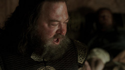 extant_GameOfThrones_1x06-AGoldenCrown_0307