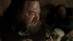extant_GameOfThrones_1x06-AGoldenCrown_0308