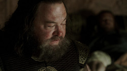 extant_GameOfThrones_1x06-AGoldenCrown_0343