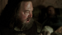 extant_GameOfThrones_1x06-AGoldenCrown_0354