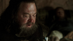 extant_GameOfThrones_1x06-AGoldenCrown_0356