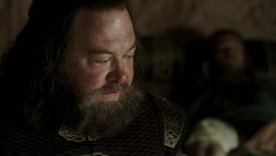 extant_GameOfThrones_1x06-AGoldenCrown_0384
