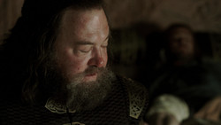 extant_GameOfThrones_1x06-AGoldenCrown_0385