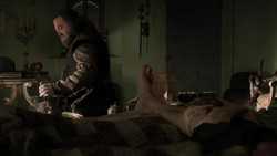 extant_GameOfThrones_1x06-AGoldenCrown_0396