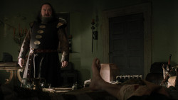 extant_GameOfThrones_1x06-AGoldenCrown_0405