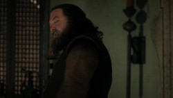 extant_GameOfThrones_1x06-AGoldenCrown_0413