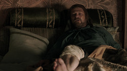 extant_GameOfThrones_1x06-AGoldenCrown_0423