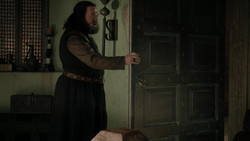 extant_GameOfThrones_1x06-AGoldenCrown_0435