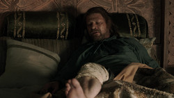 extant_GameOfThrones_1x06-AGoldenCrown_0468