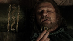 extant_GameOfThrones_1x06-AGoldenCrown_0480