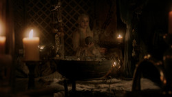 extant_GameOfThrones_1x06-AGoldenCrown_0511