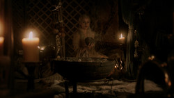 extant_GameOfThrones_1x06-AGoldenCrown_0513