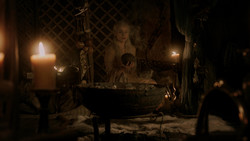 extant_GameOfThrones_1x06-AGoldenCrown_0514