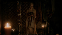 extant_GameOfThrones_1x06-AGoldenCrown_0524