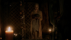 extant_GameOfThrones_1x06-AGoldenCrown_0526