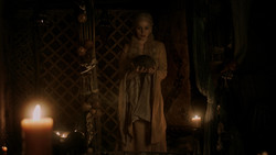 extant_GameOfThrones_1x06-AGoldenCrown_0527