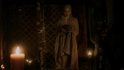 extant_GameOfThrones_1x06-AGoldenCrown_0530