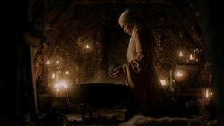 extant_GameOfThrones_1x06-AGoldenCrown_0555