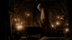extant_GameOfThrones_1x06-AGoldenCrown_0559