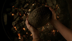 extant_GameOfThrones_1x06-AGoldenCrown_0560