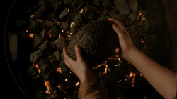 extant_GameOfThrones_1x06-AGoldenCrown_0567