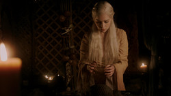extant_GameOfThrones_1x06-AGoldenCrown_0579