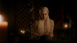 extant_GameOfThrones_1x06-AGoldenCrown_0590