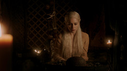 extant_GameOfThrones_1x06-AGoldenCrown_0591