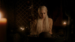 extant_GameOfThrones_1x06-AGoldenCrown_0595