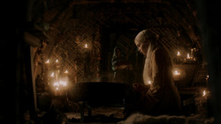 extant_GameOfThrones_1x06-AGoldenCrown_0600